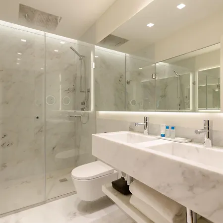 Отель Da Baixa 4*